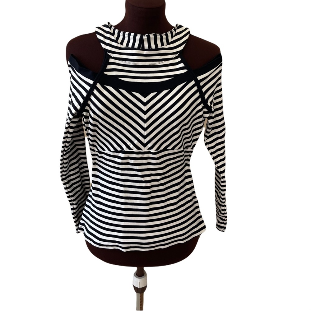 Bebe cold shoulder black and white top